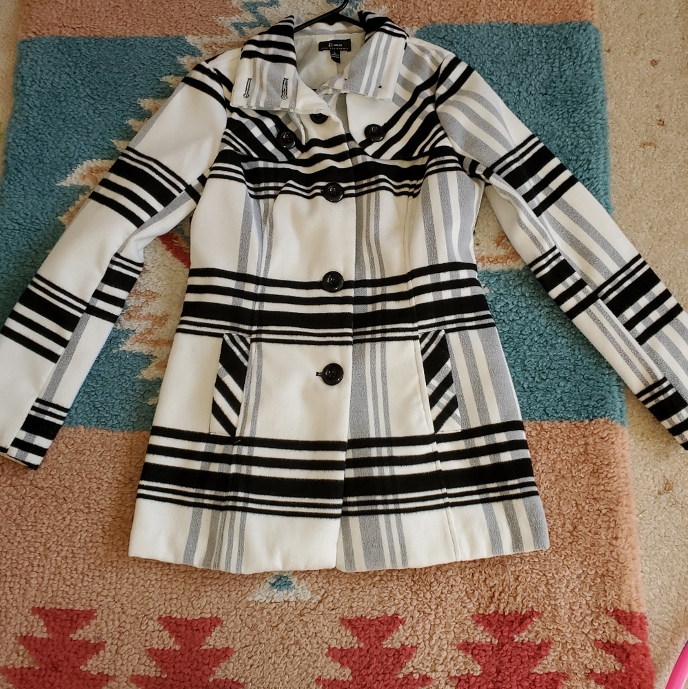 Large pea coat good quality